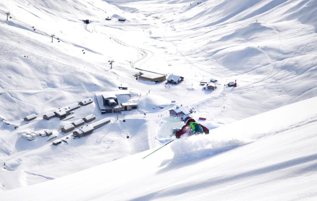 Villa Basecamp Andermatt Exterior foto